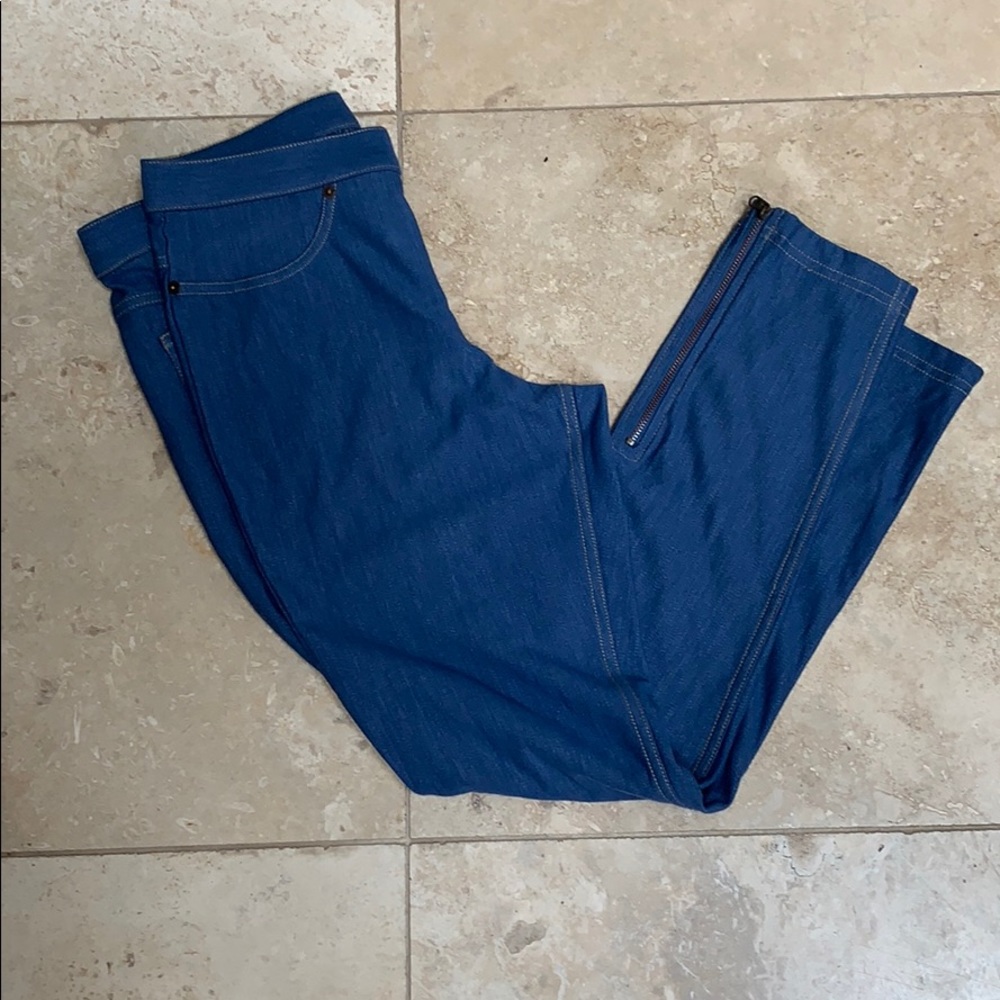 HUE Leggings S ultra soft denim Like New!